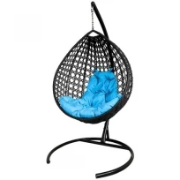 Подвесное кресло M-GROUP капля Люкс с ротангом чёрное, голубая подушка
